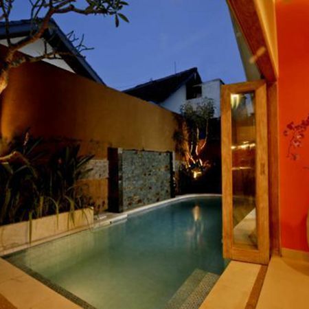Casa Nuri Villa Jimbaran Екстериор снимка
